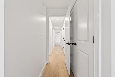 1595 U.s. 1 Route Freeport ME 04032