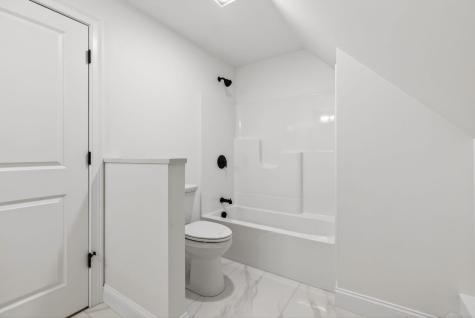 1595 U.s. 1 Route Freeport ME 04032