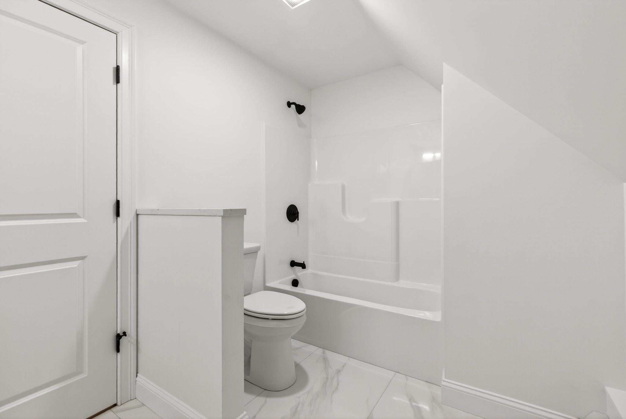 1595 U.s. 1 Route Freeport ME 04032