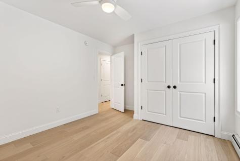 1595 U.s. 1 Route Freeport ME 04032