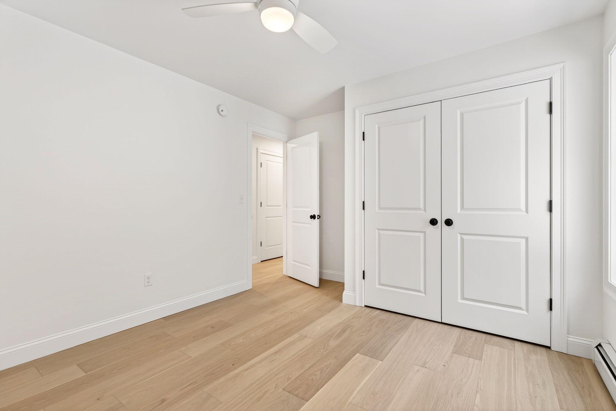 1595 U.s. 1 Route Freeport ME 04032