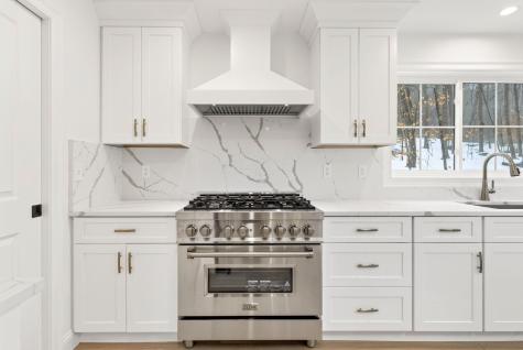 1595 U.s. 1 Route Freeport ME 04032