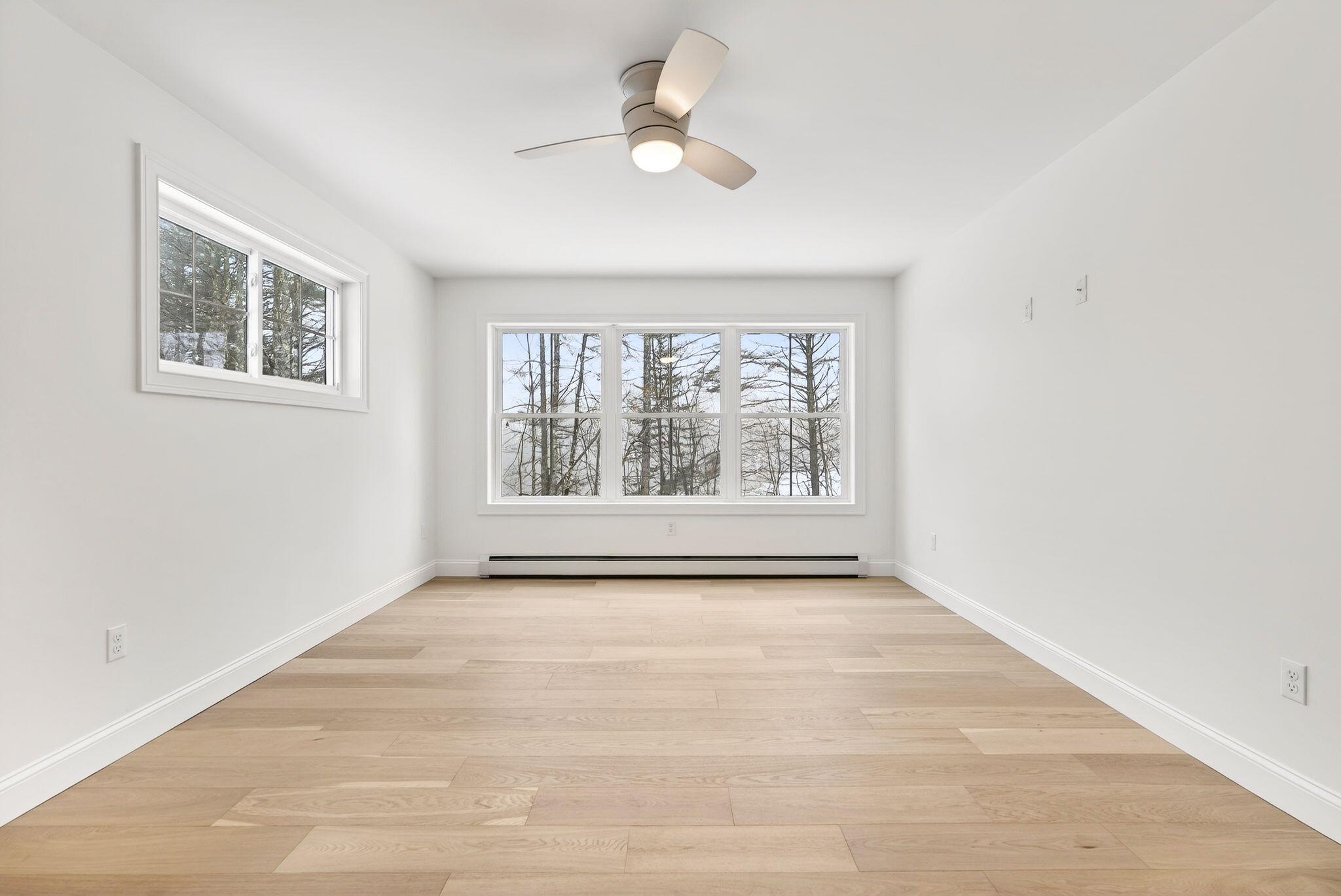 1595 U.s. 1 Route Freeport ME 04032