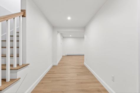 1595 U.s. 1 Route Freeport ME 04032