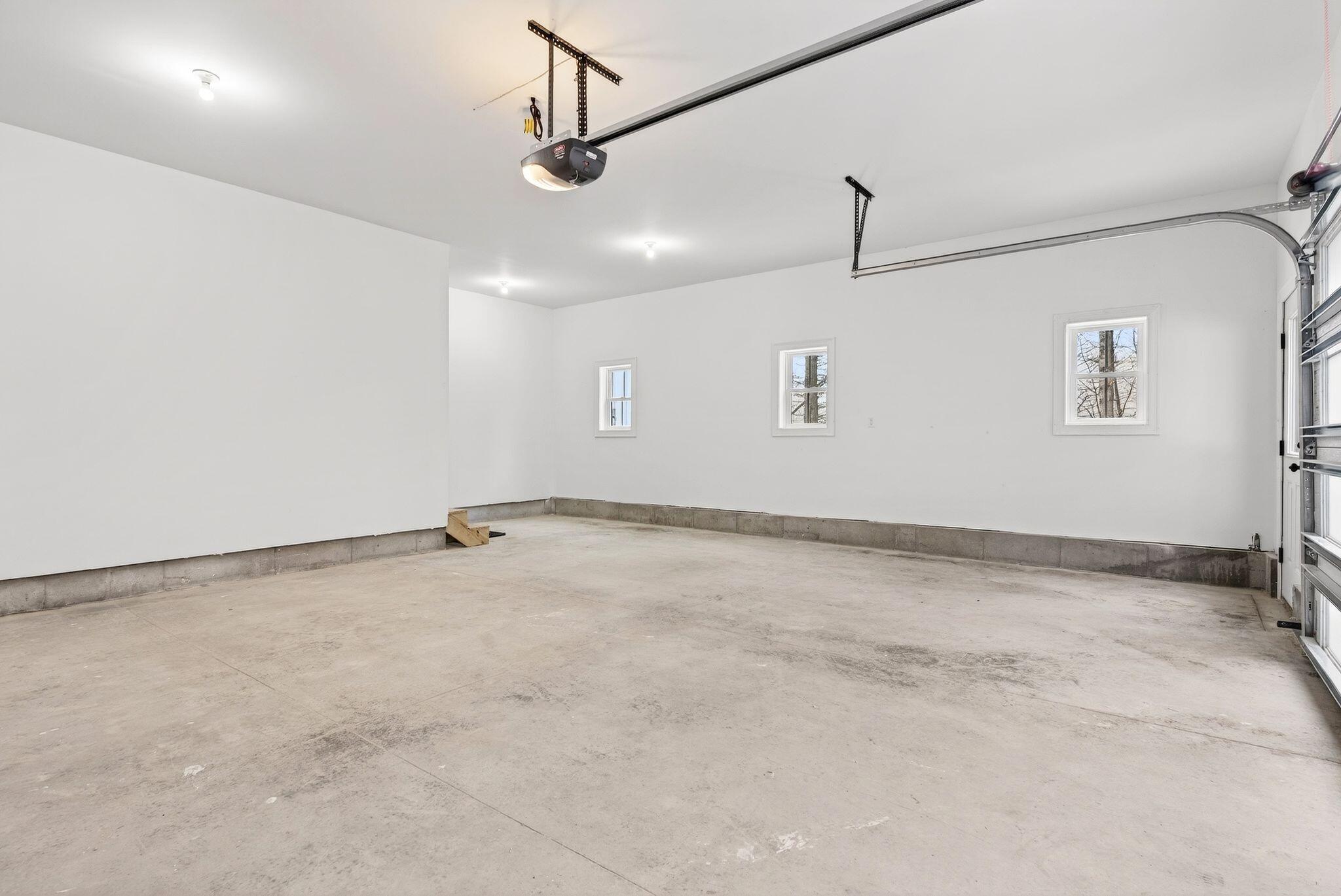 1595 U.s. 1 Route Freeport ME 04032