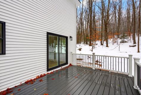 1595 U.s. 1 Route Freeport ME 04032