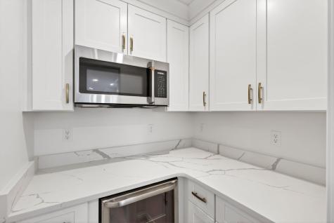 1595 U.s. 1 Route Freeport ME 04032