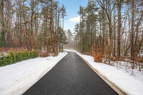 1595 U.s. 1 Route Freeport ME 04032