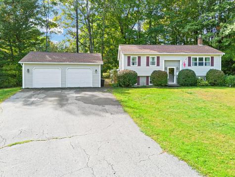 54 Roberta Street Farmingdale ME 04344