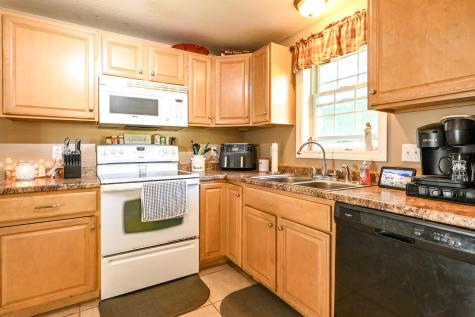 3 Esquire Circle Waterboro ME 04061