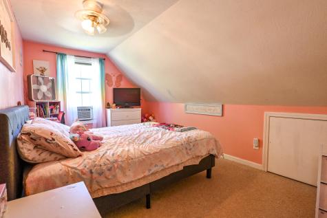 3 Esquire Circle Waterboro ME 04061