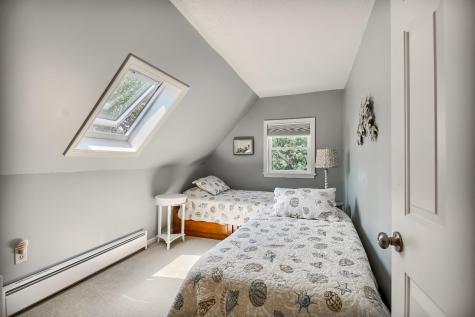 9 Laurel Lane York ME 03909