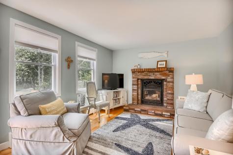 9 Laurel Lane York ME 03909
