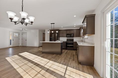 24 Taylor Road Windsor ME 04363