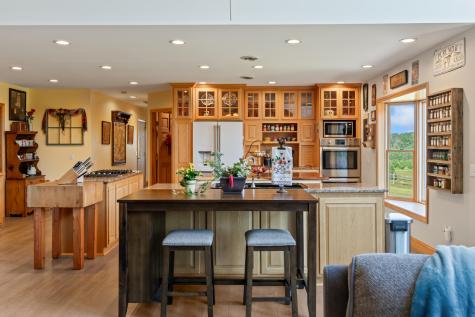 507 Mount Pleasant Street Rockport ME 04856