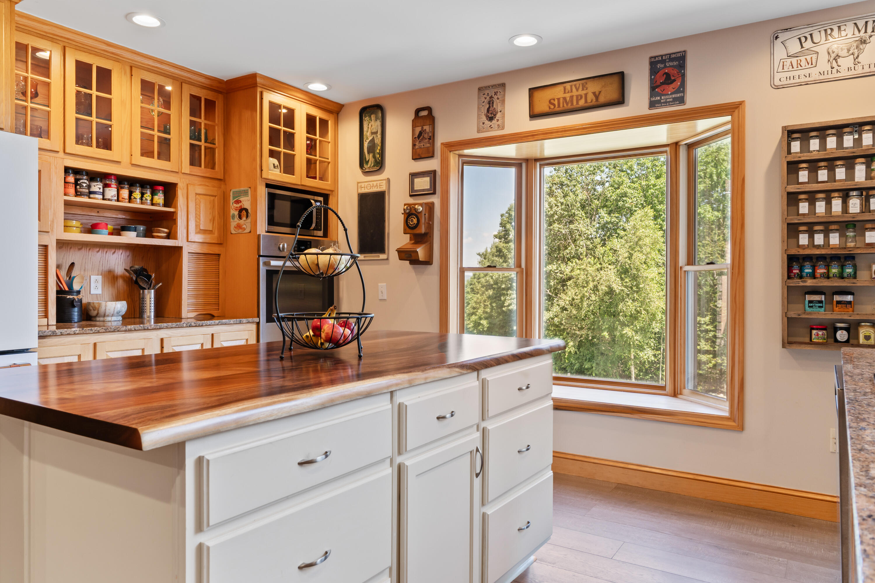 507 Mount Pleasant Street Rockport ME 04856