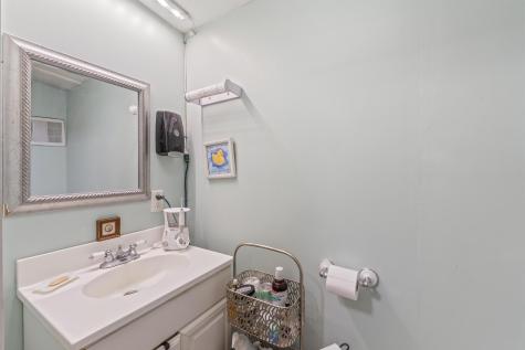 506 Main Street Wayne ME 04284