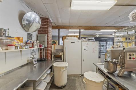 506 Main Street Wayne ME 04284