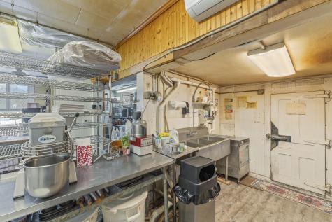 506 Main Street Wayne ME 04284