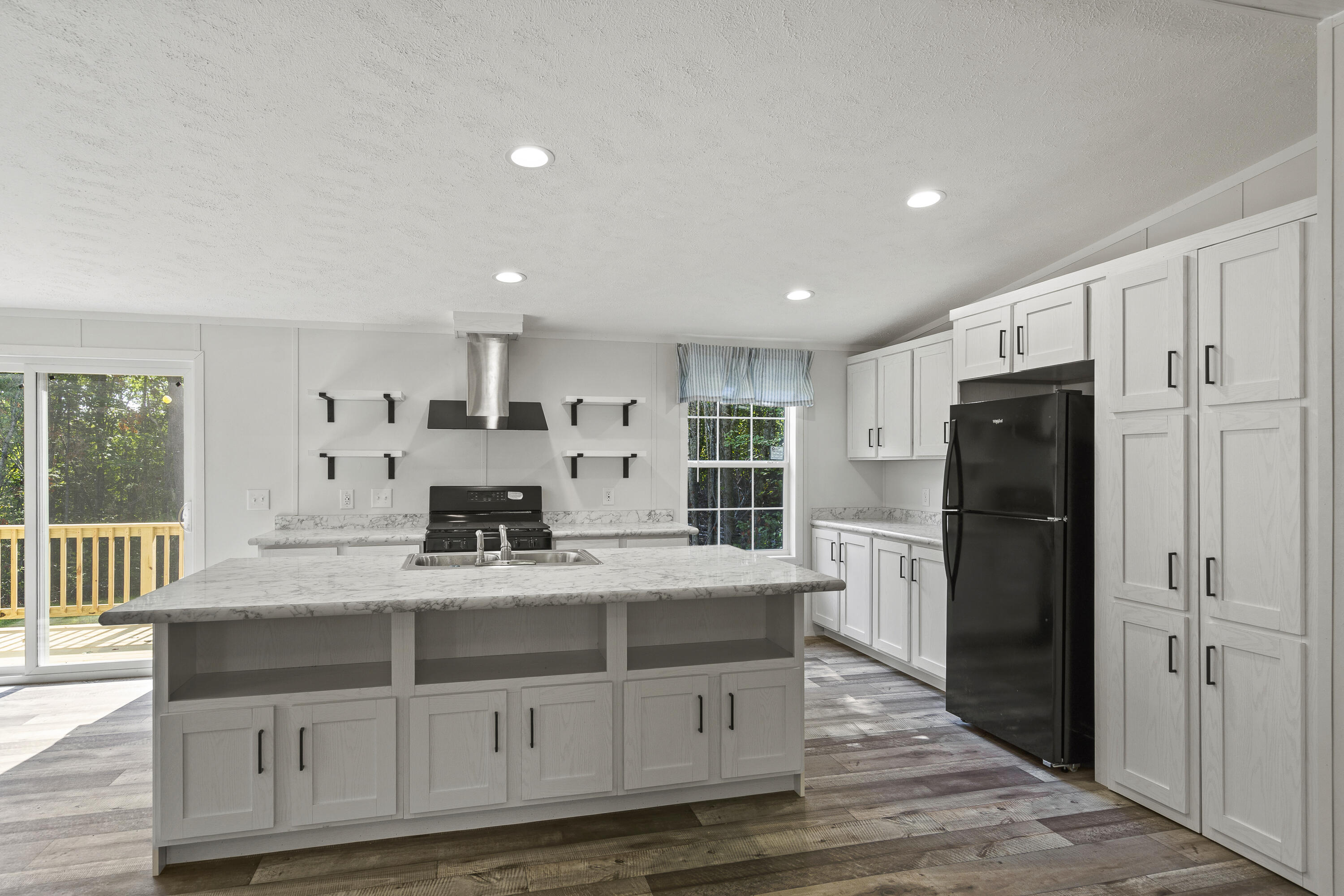 78 Hillcrest Drive Extension Chelsea ME 04330