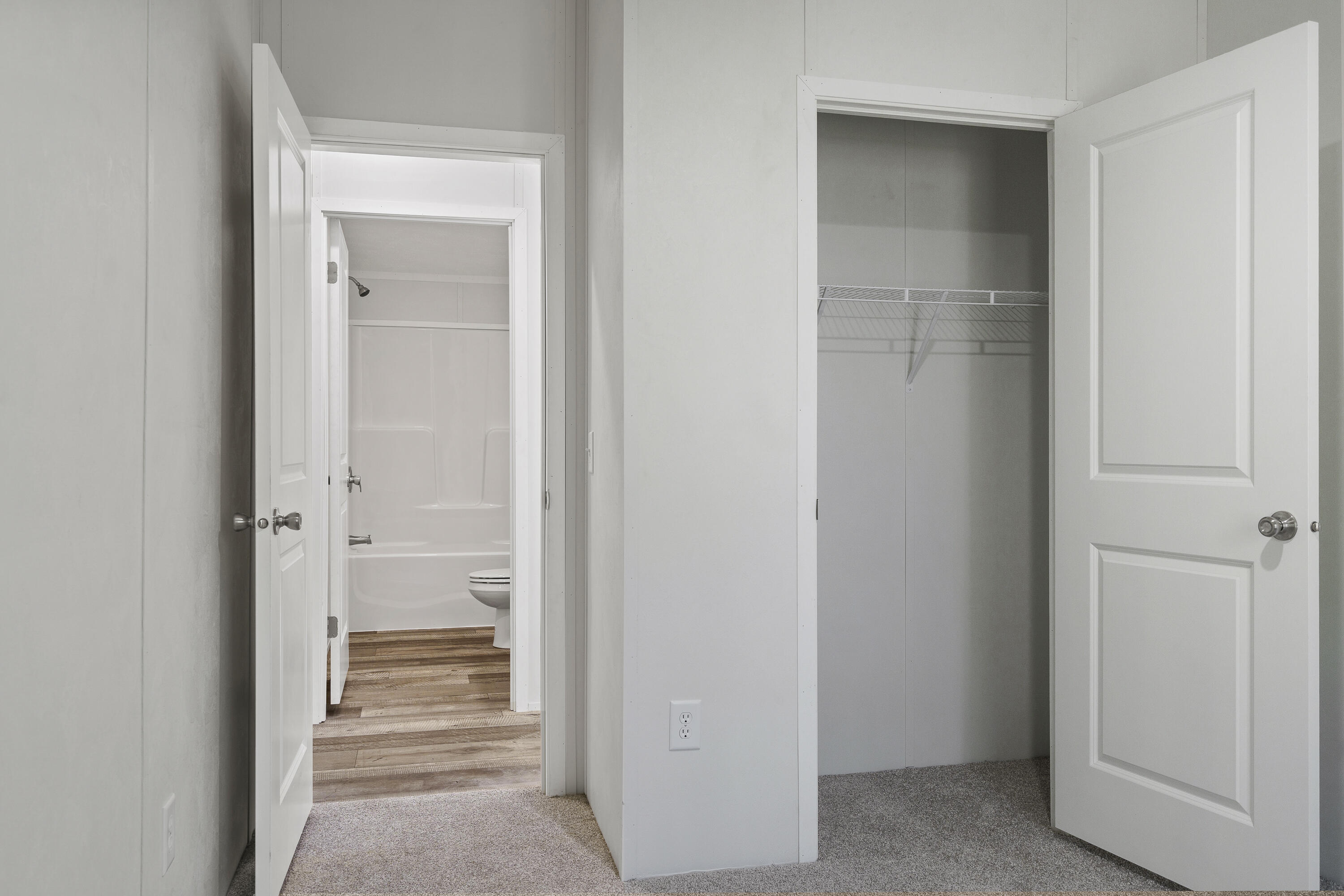 78 Hillcrest Drive Extension Chelsea ME 04330