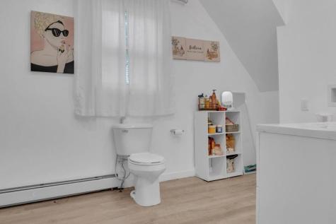 62 Seventh Street Auburn ME 04210