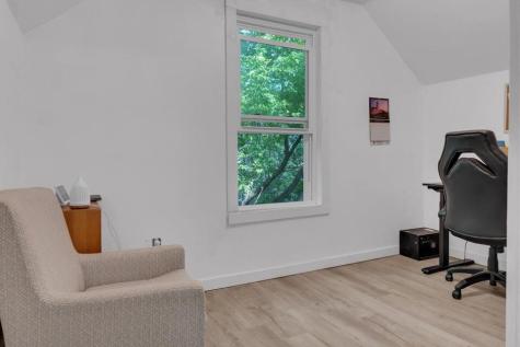 62 Seventh Street Auburn ME 04210