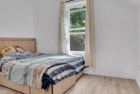 62 Seventh Street Auburn ME 04210