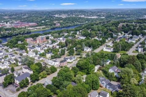 62 Seventh Street Auburn ME 04210