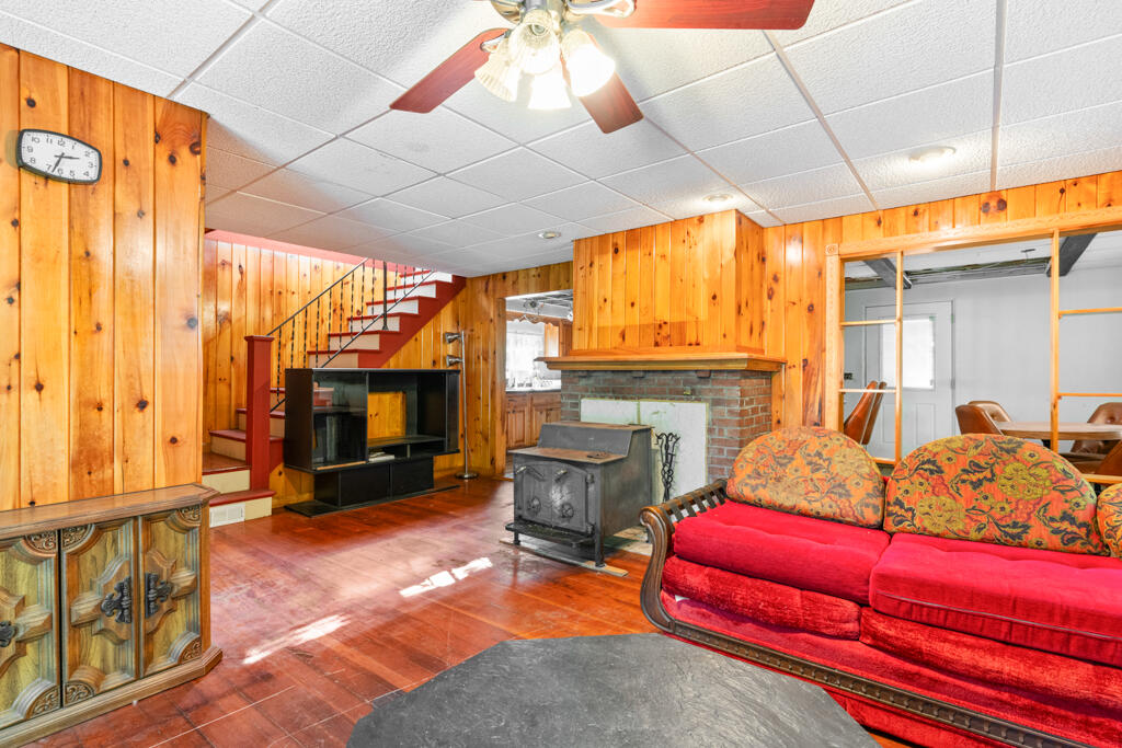 422 Vassalboro Road China ME 04358