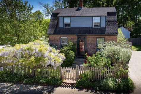 79 Saratoga Way Portsmouth NH 03801