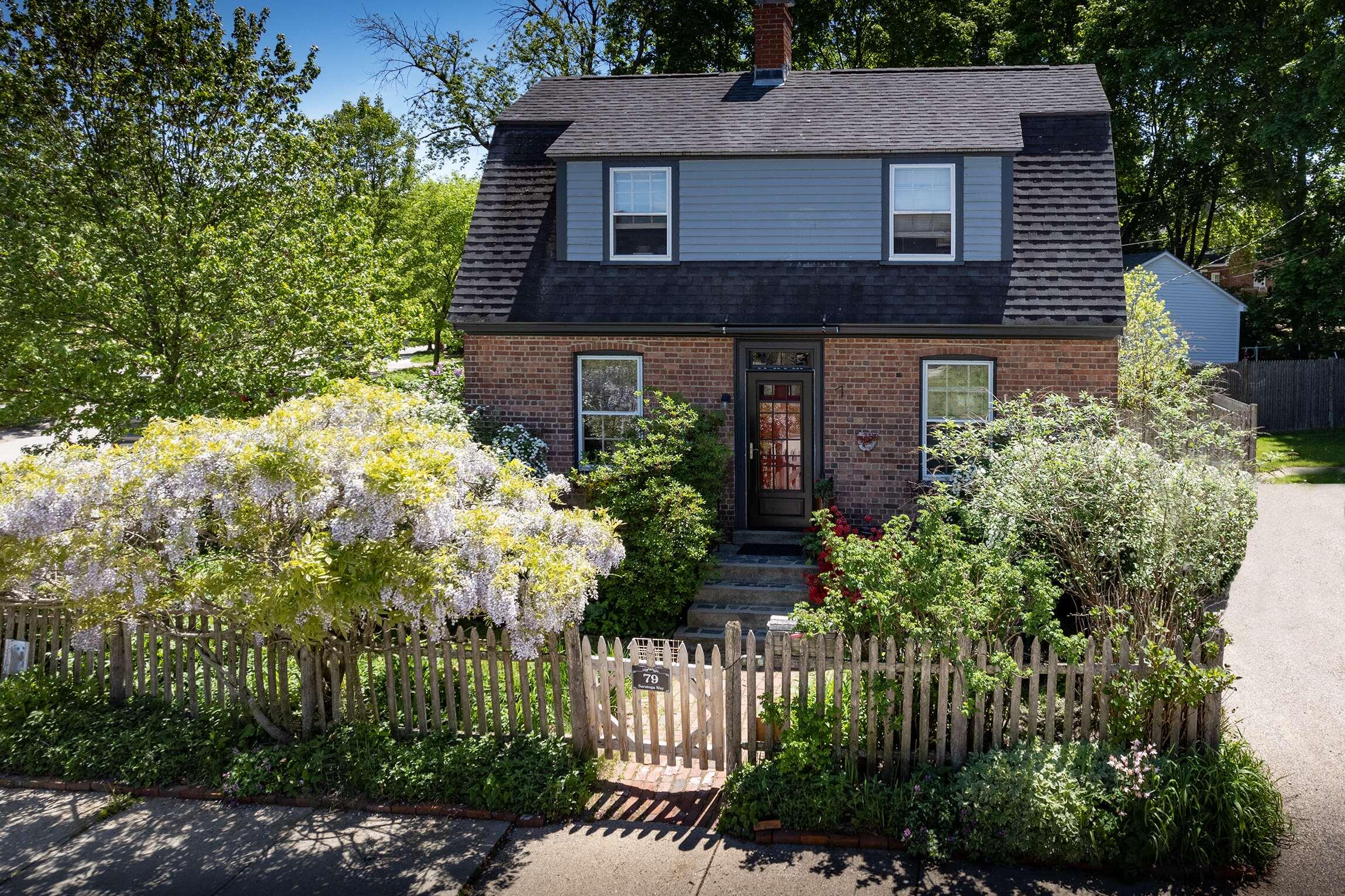 79 Saratoga Way Portsmouth NH 03801