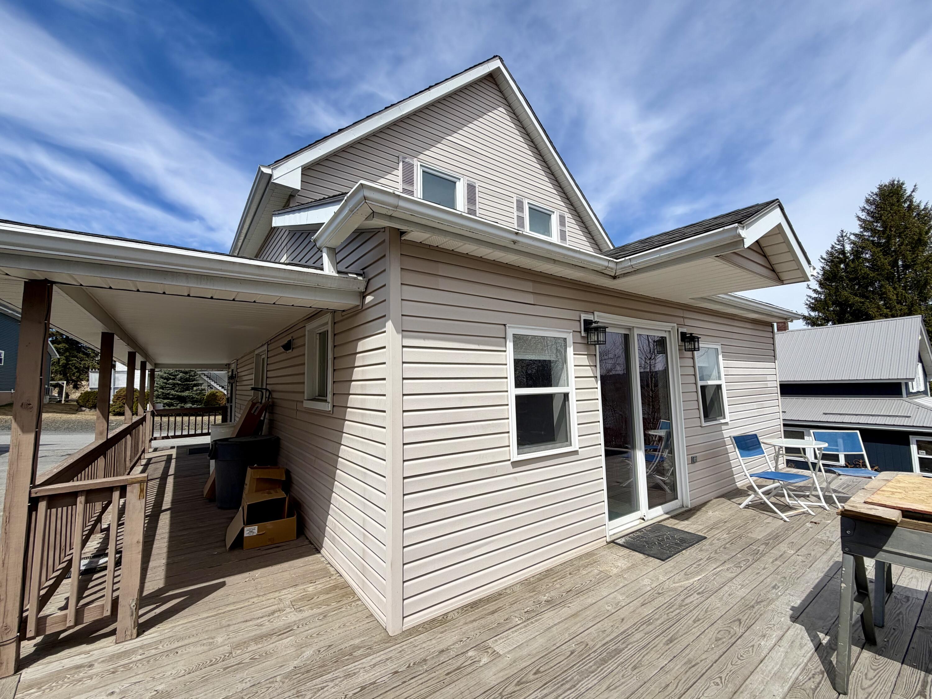 92 N 4th Avenue Madawaska ME 04756