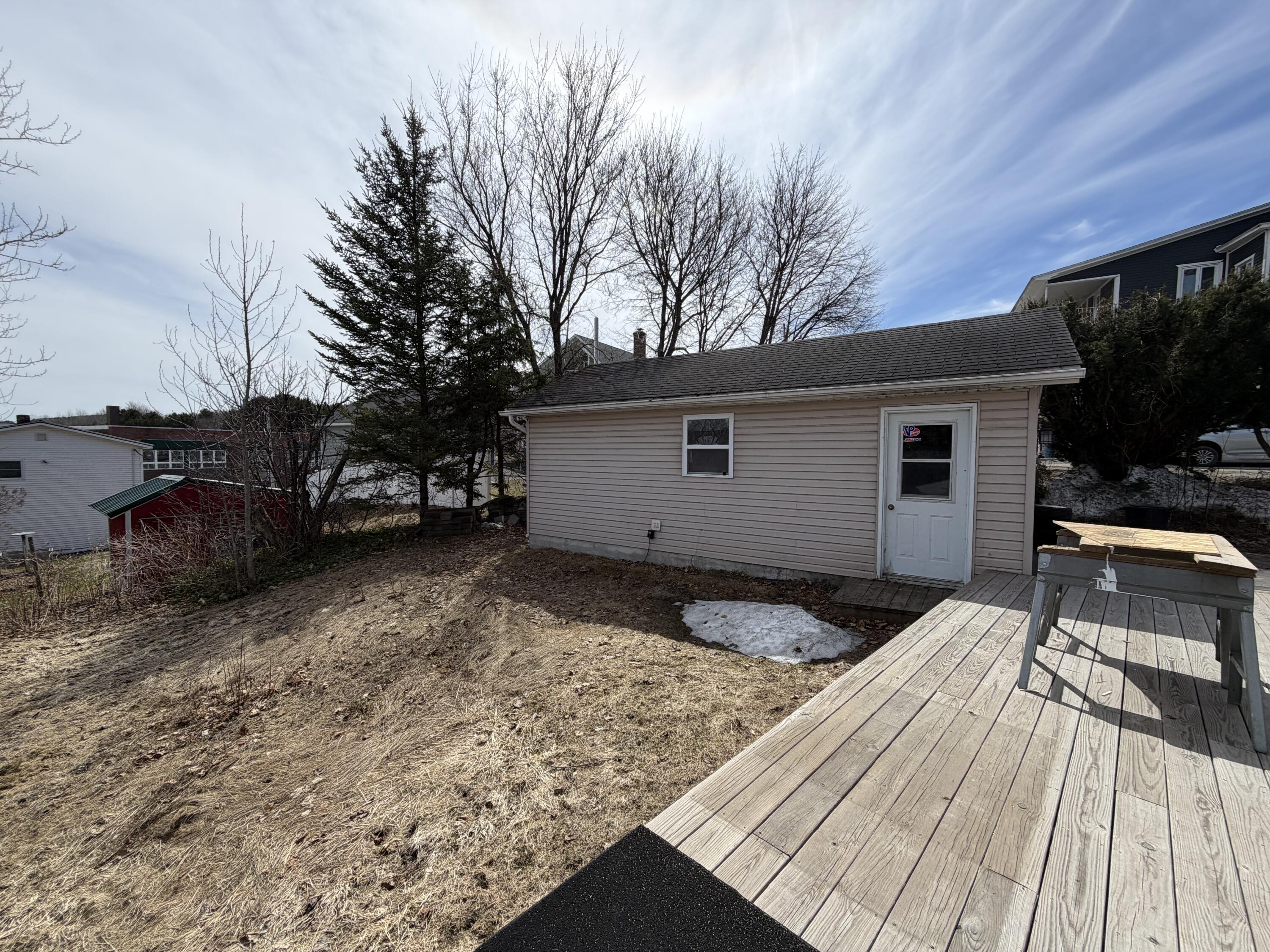 92 N 4th Avenue Madawaska ME 04756