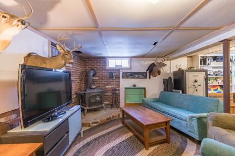 16 Richardson Street Auburn ME 04210