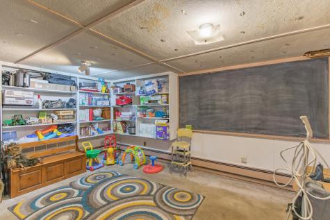 16 Richardson Street Auburn ME 04210