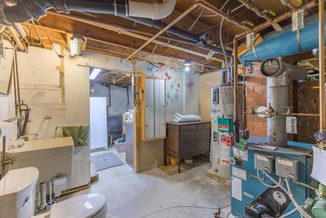 16 Richardson Street Auburn ME 04210