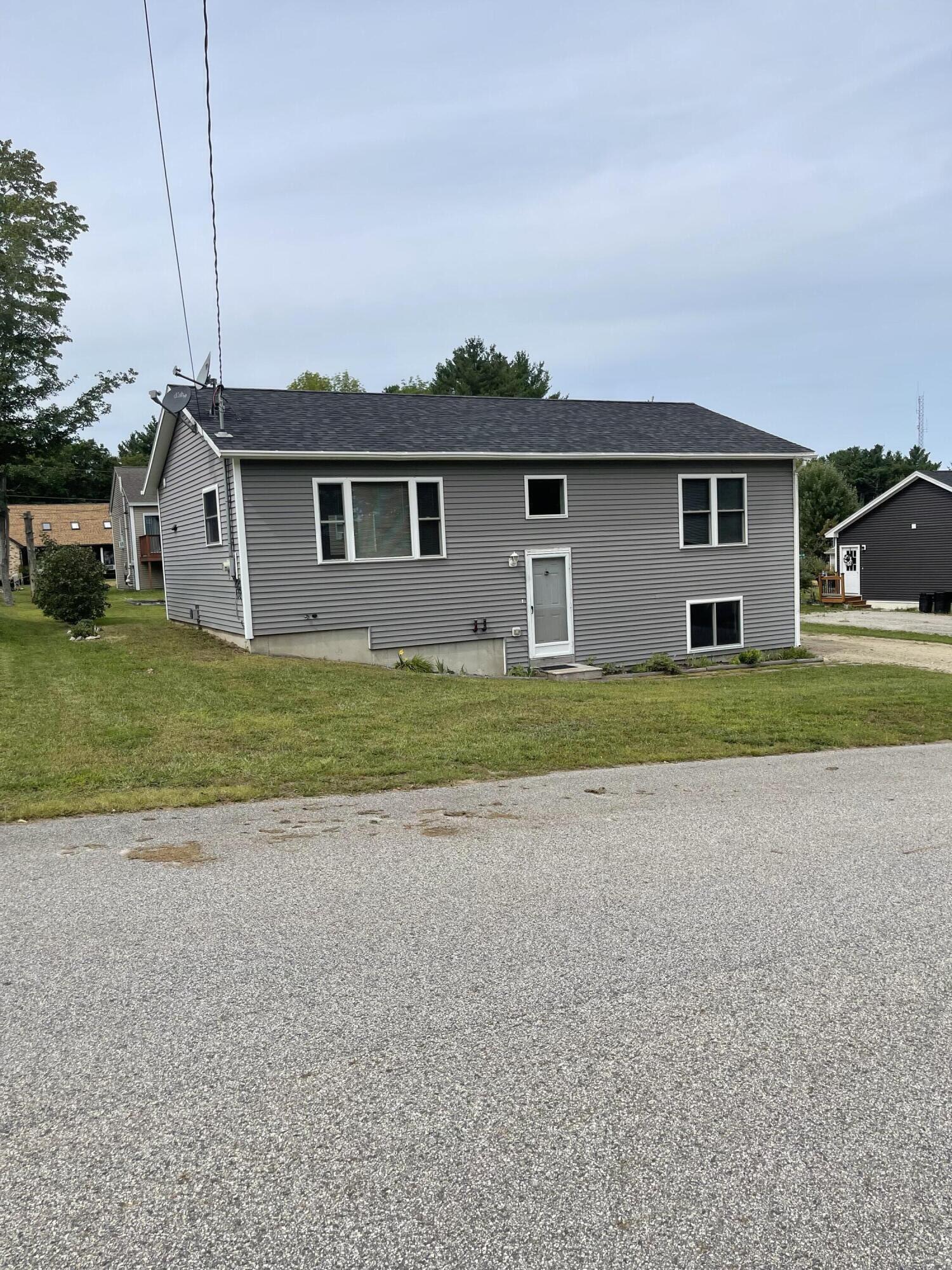 48 Hillcrest Avenue Lewiston ME 04240