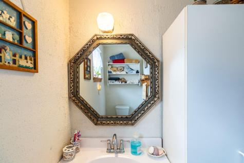 16 Hannah's Cove Beals ME 04611