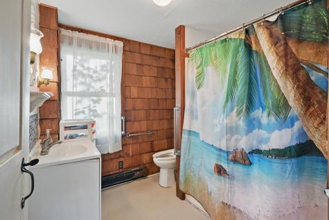 90 Route 133 Winthrop ME 04364