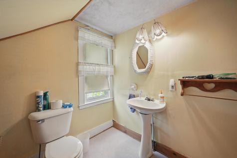 90 Route 133 Winthrop ME 04364