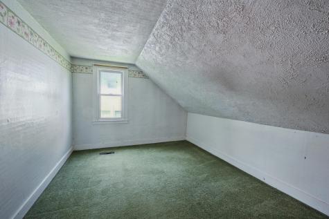 90 Route 133 Winthrop ME 04364