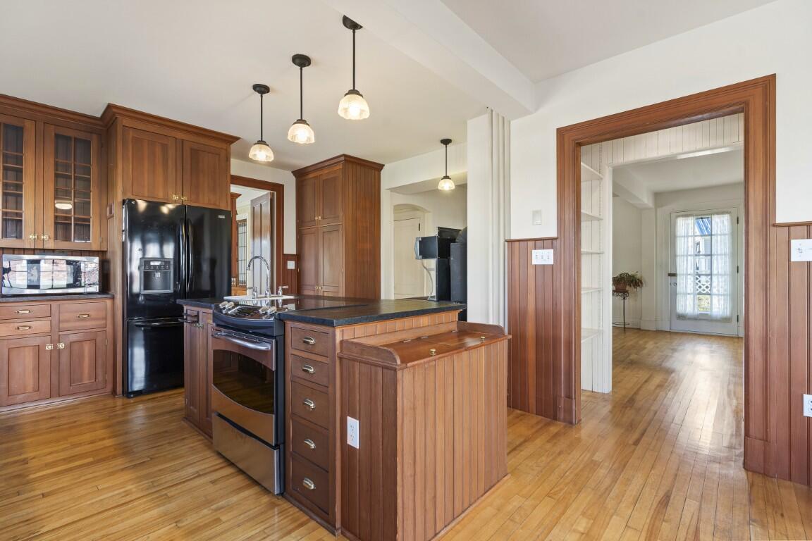 210 Ocean Point Road Boothbay ME 04544