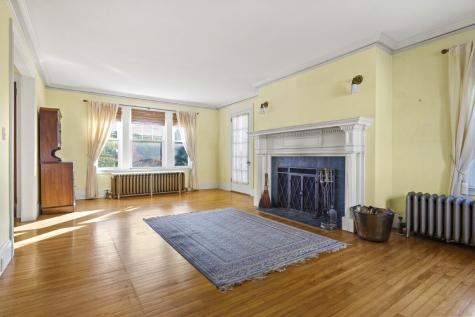 210 Ocean Point Road Boothbay ME 04544