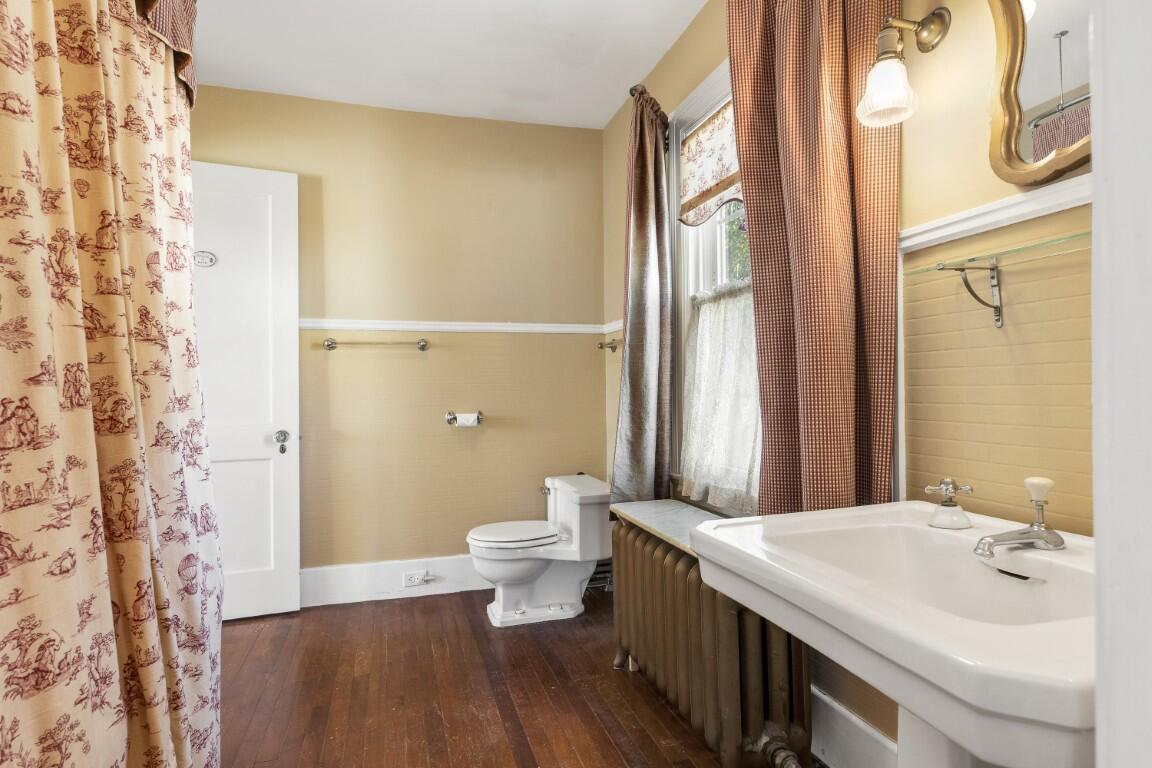 210 Ocean Point Road Boothbay ME 04544