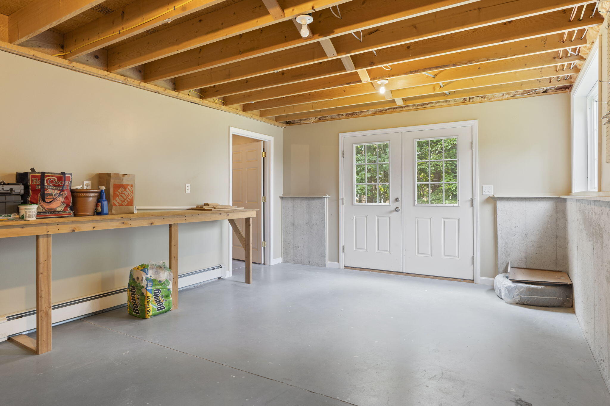 21 Amos Court Lewiston ME 04240