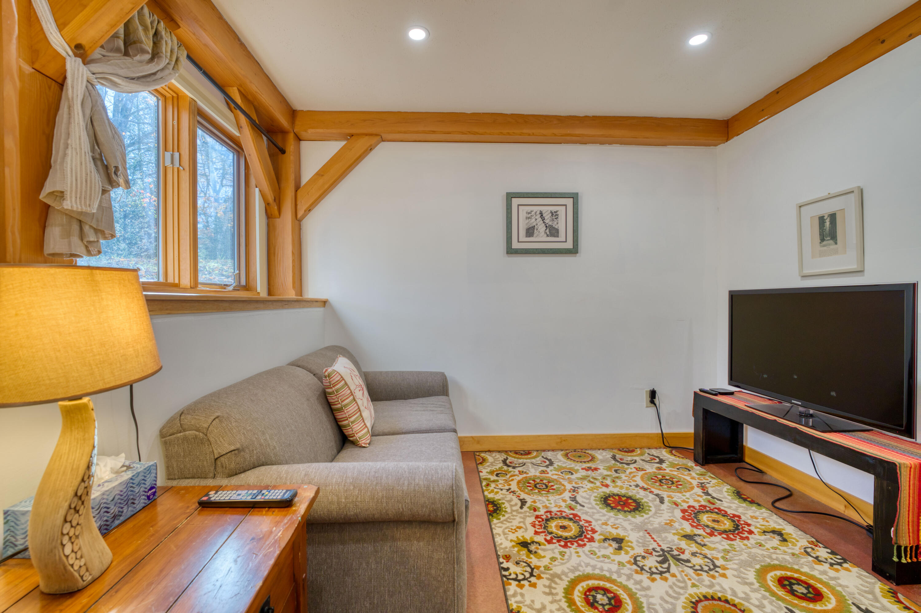 17 Cove Road Lamoine ME 04605