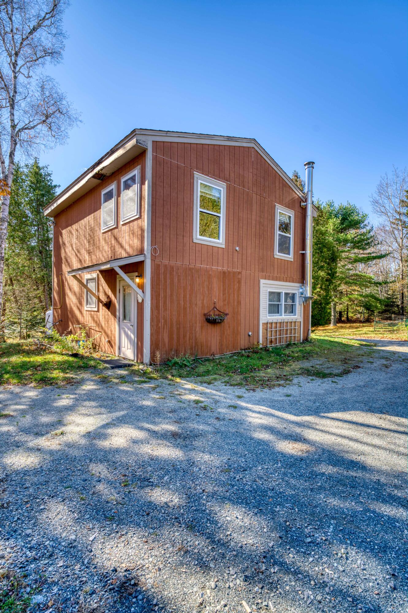 17 Cove Road Lamoine ME 04605