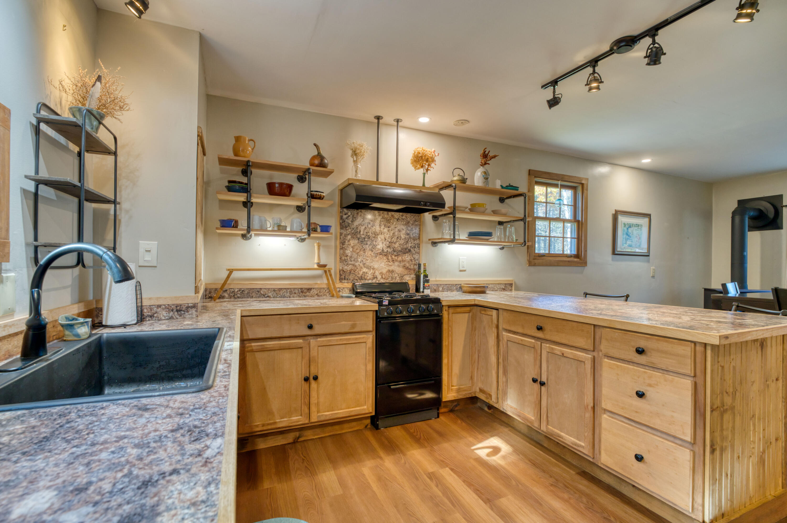 17 Cove Road Lamoine ME 04605