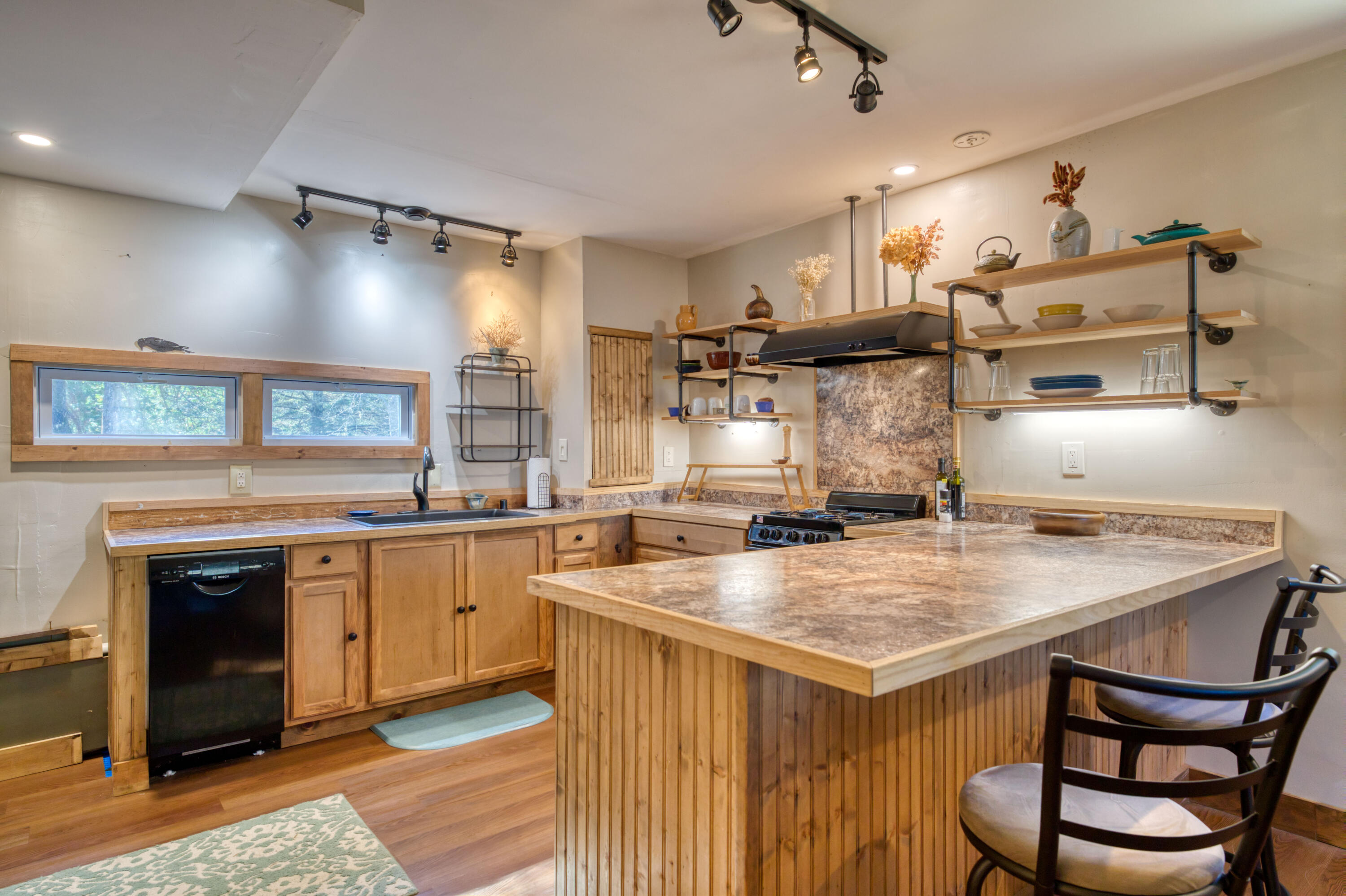 17 Cove Road Lamoine ME 04605